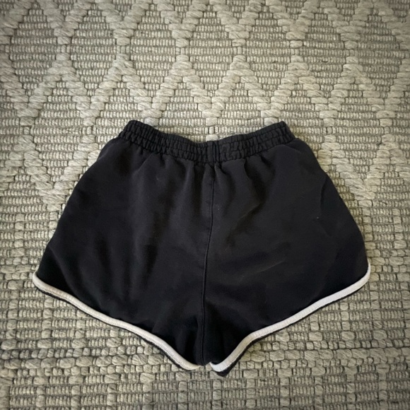 Bandy Melville shorts - Picture 3 of 3